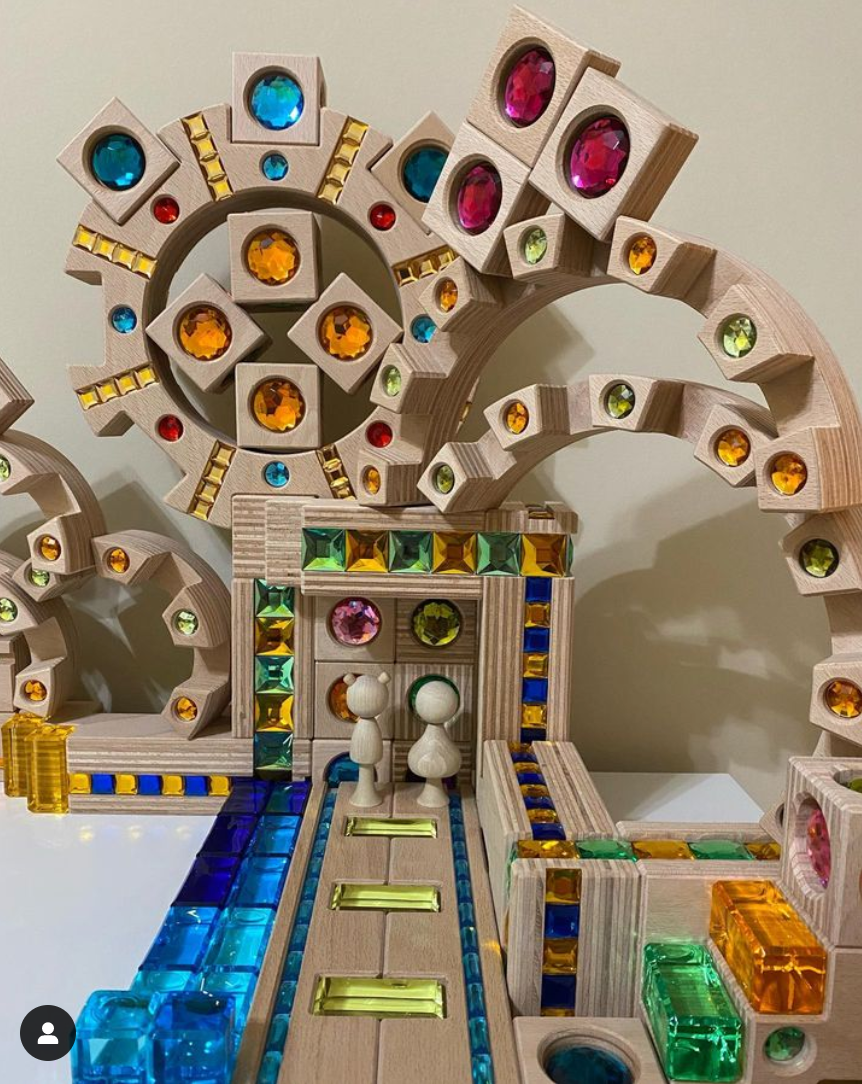 Blocs de construction de Regenbogenland: Escalier étroit vers le paradis