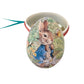 oeufs de Pierre lapin ; fond rouge
