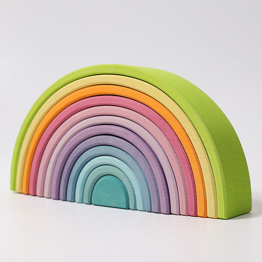Grand arc-en-ciel pastel